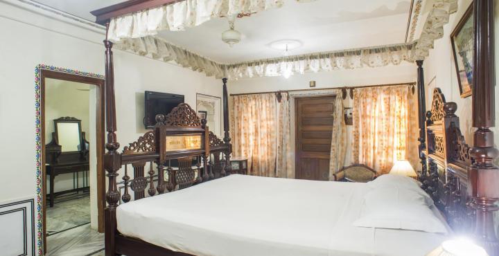 Hotel Pushkar Palace Bagian luar foto