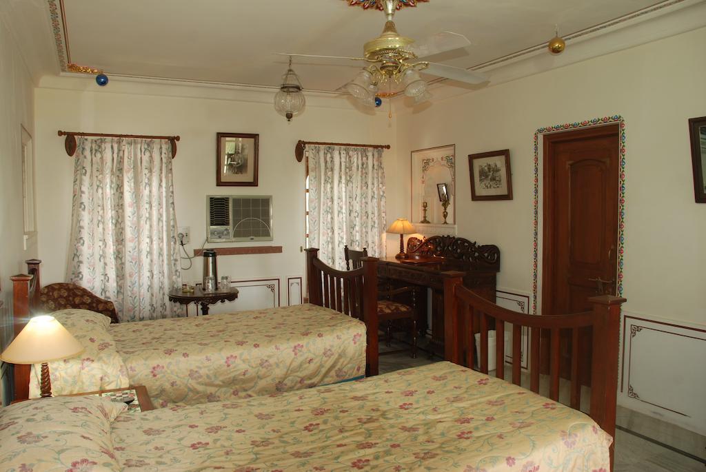 Hotel Pushkar Palace Bagian luar foto